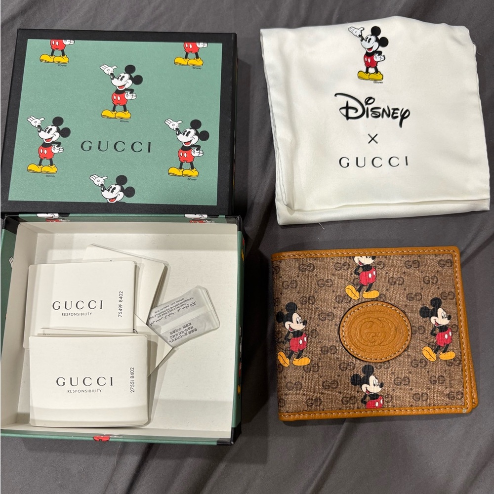 Disney Gucci Mickey Mouse Bifold Wallet - Picture 2 of 4